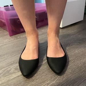 Brand new black flats